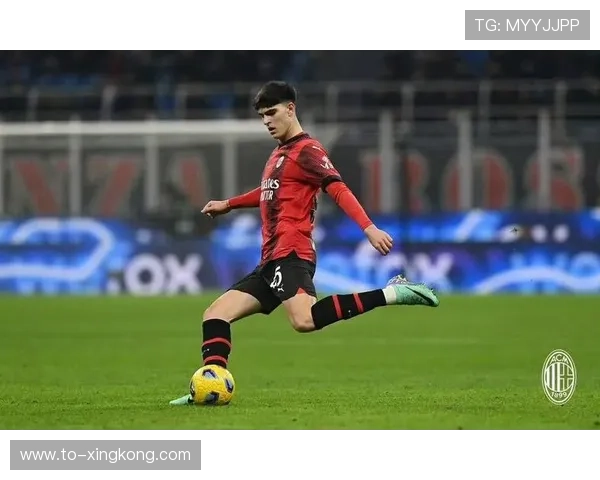 米兰计划冬窗续约四名球员后再引援一名后卫加强防线
